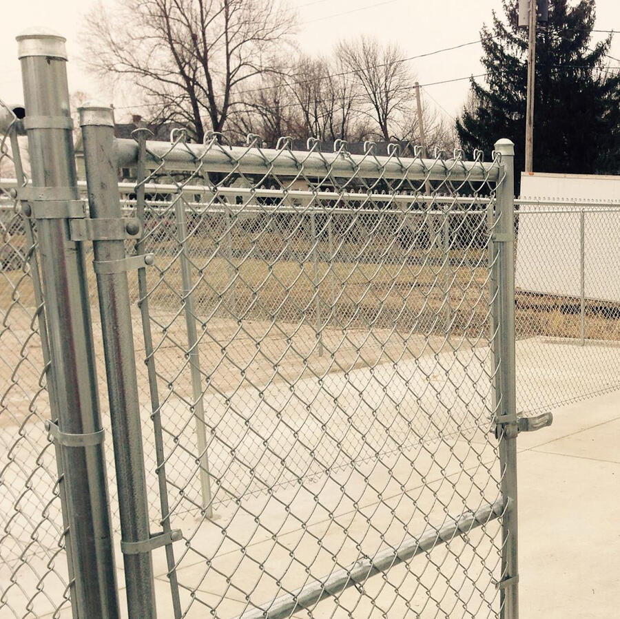 Chain Link Fence Company Illinois
